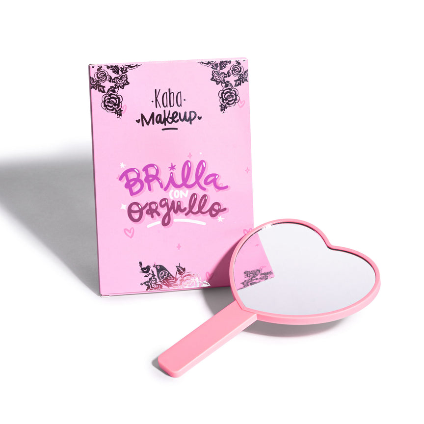 Espejo de Corazón Kaba Makeup